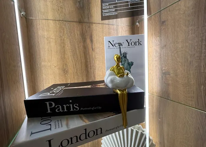 The Giraffe's Apartment