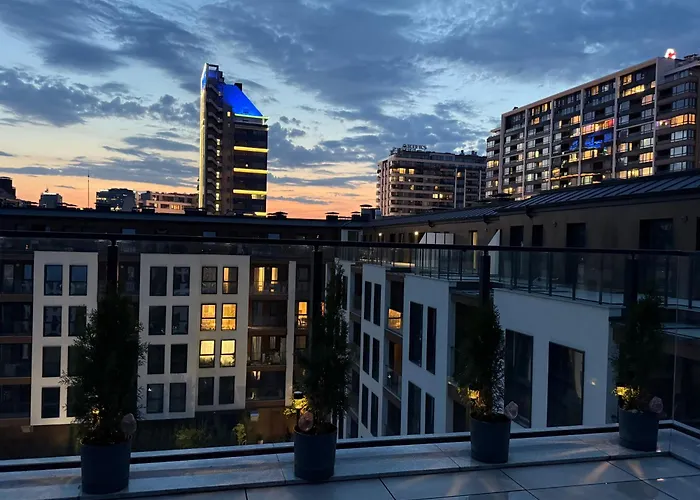 The Giraffe's Apartment *